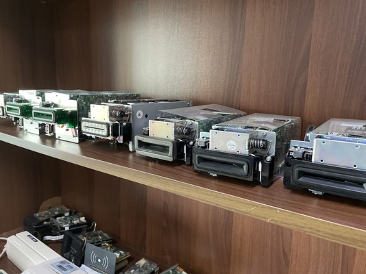 Il chiosco di bancomat di EMV e di PBOC parte la carta della banda magnetica di identificazione di posizione di For del lettore di schede